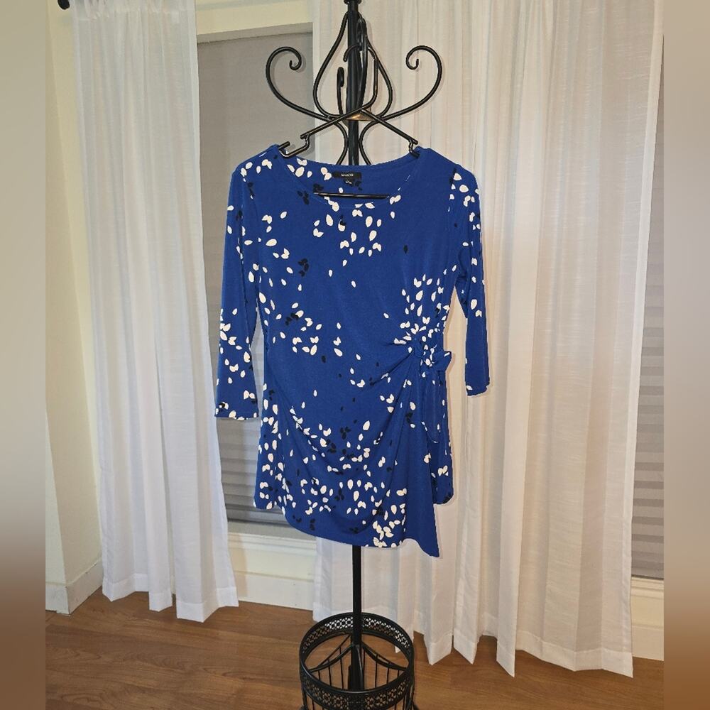 Alfani Blue and White Patterned Top xs EUC